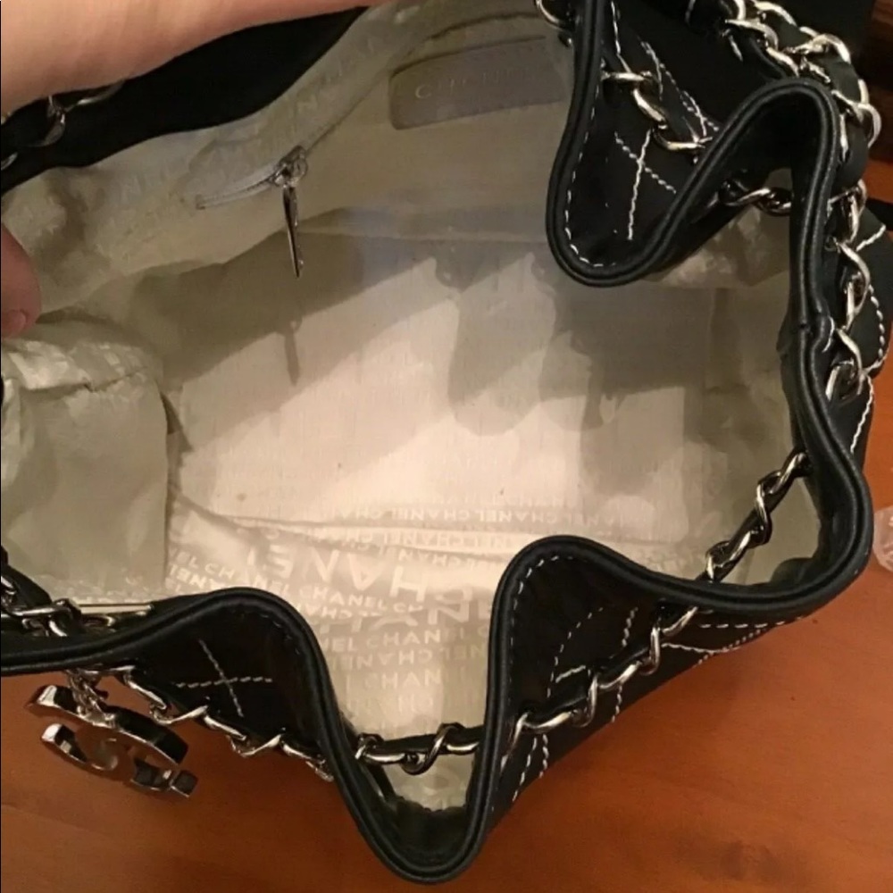 Chanel Bucket Bag - Picture 7 of 11